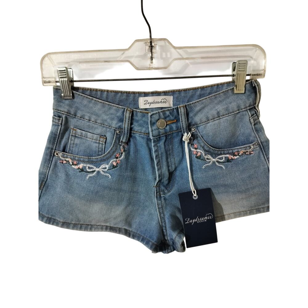 6013)Daydreamer Lightwash Denim Floral Bow Embroidery Jean Shorts Sz 00-23 waist